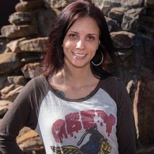 Meet your Posher, Dena